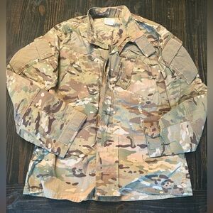 Coat/shirt, army combat uniform - new with tags, men’s medium extra long